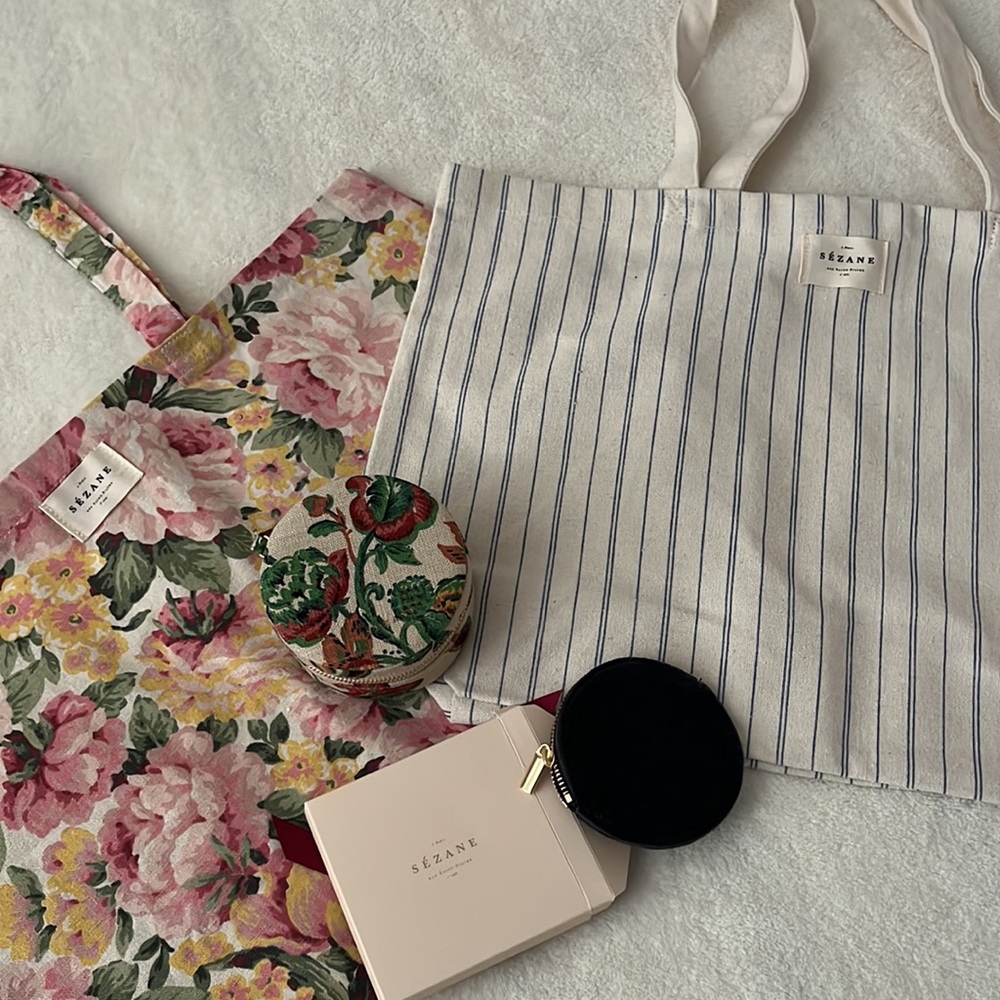 Brand new Sézane pieces: two totes, coin purse, travel jewelry pouch